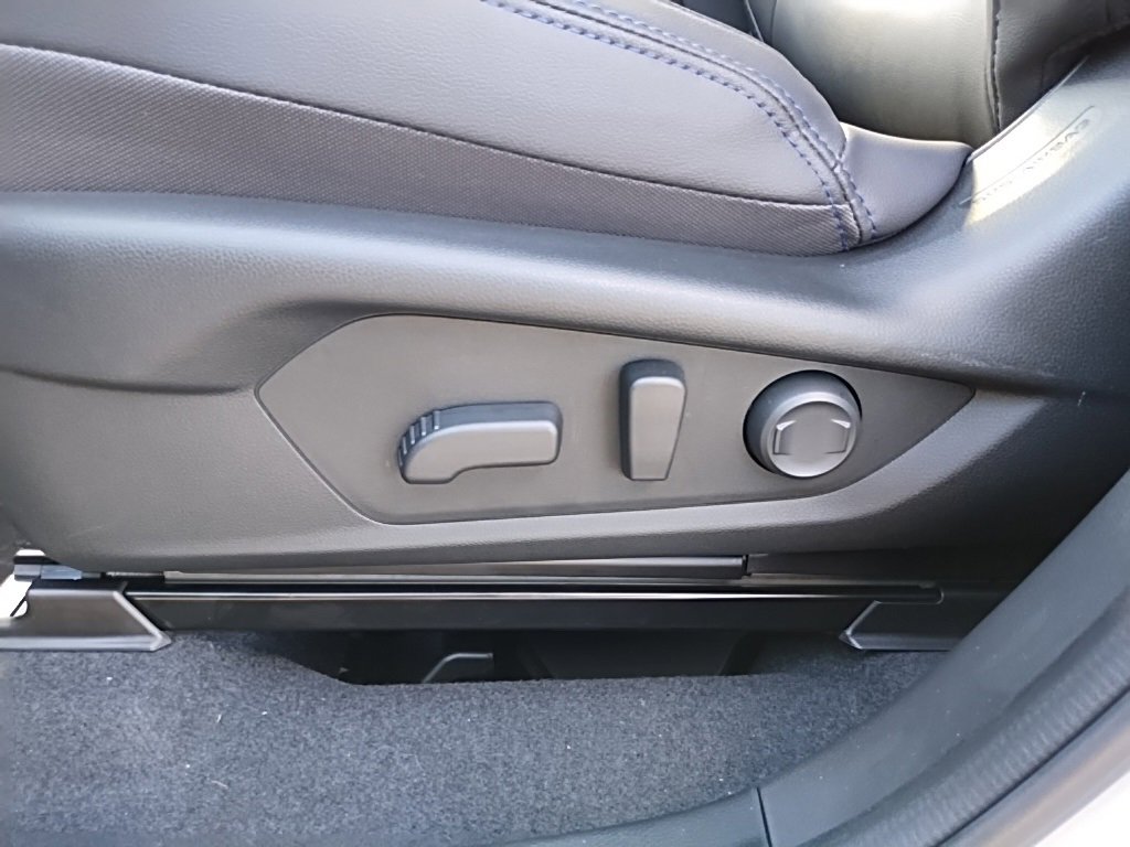 New 2025 Subaru Forester Limited w/ Popular Package image 21