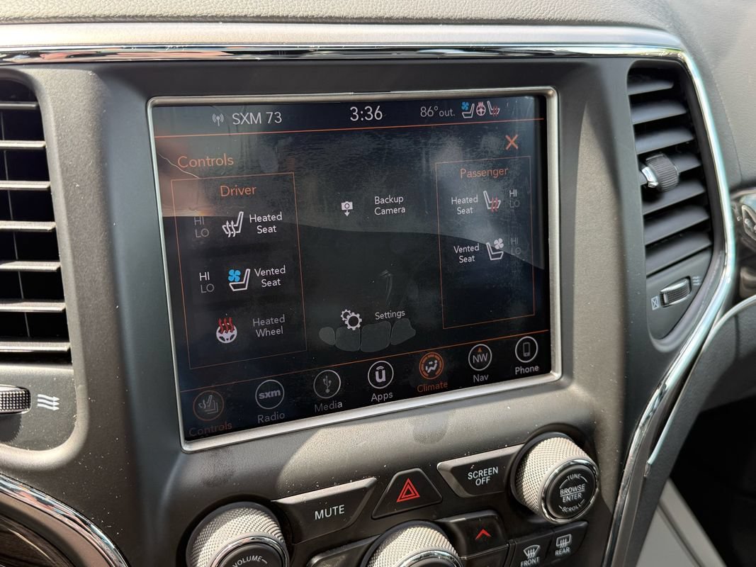 Used 2018 Jeep Grand Cherokee Overland AWD/4WD image 16