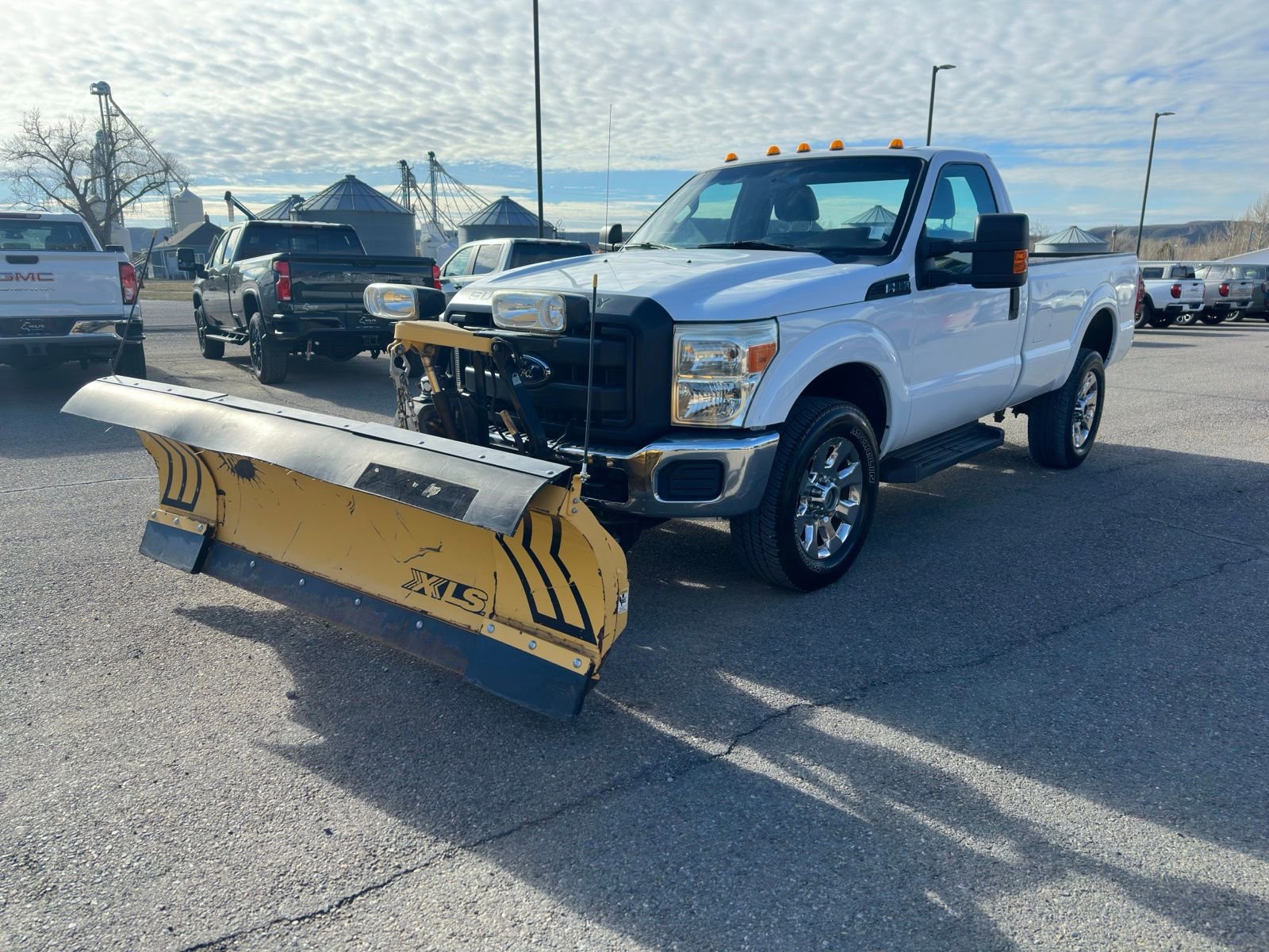 Used 2015 Ford F350 XL AWD/4WD image 3