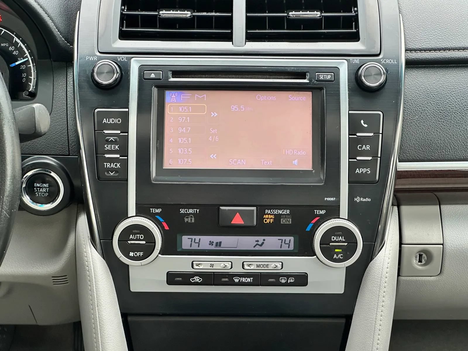 Used 2013 Toyota Camry XLE w/ Leather Pkg FWD image 20