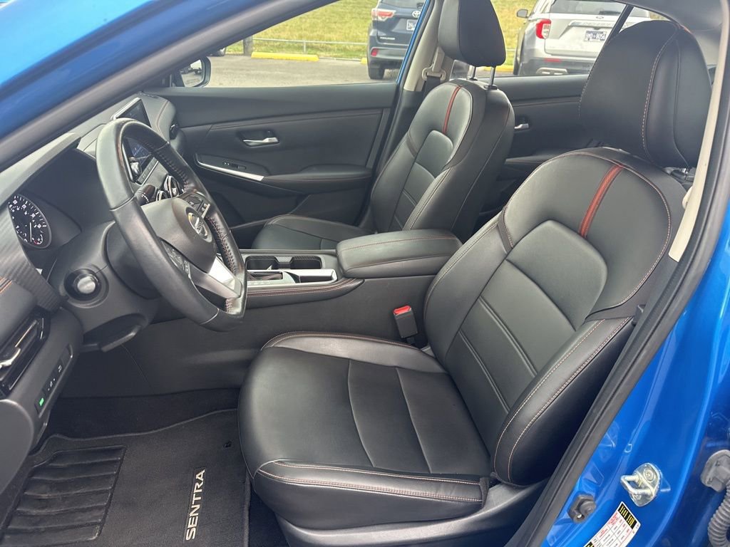 Used 2022 Nissan Sentra SR w/ SR Premium Package image 19