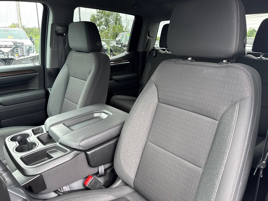 Used 2024 Chevrolet Silverado 1500 LT AWD/4WD image 13