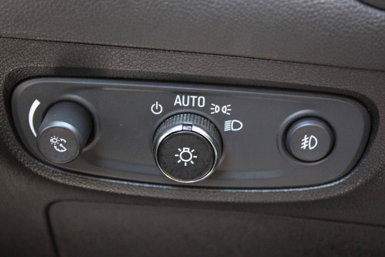 Used 2023 Buick Encore GX Select w/ Safety Package II FWD image 27