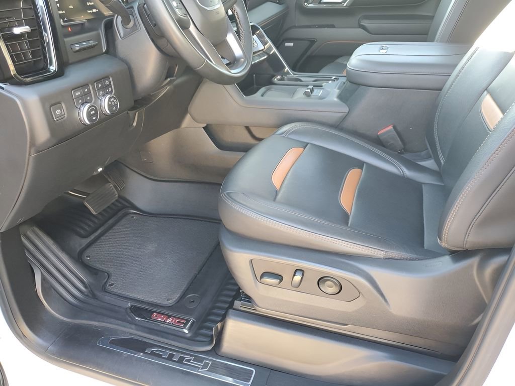 Used 2024 GMC Sierra 2500 AT4 w/ AT4 Premium Plus Package image 32