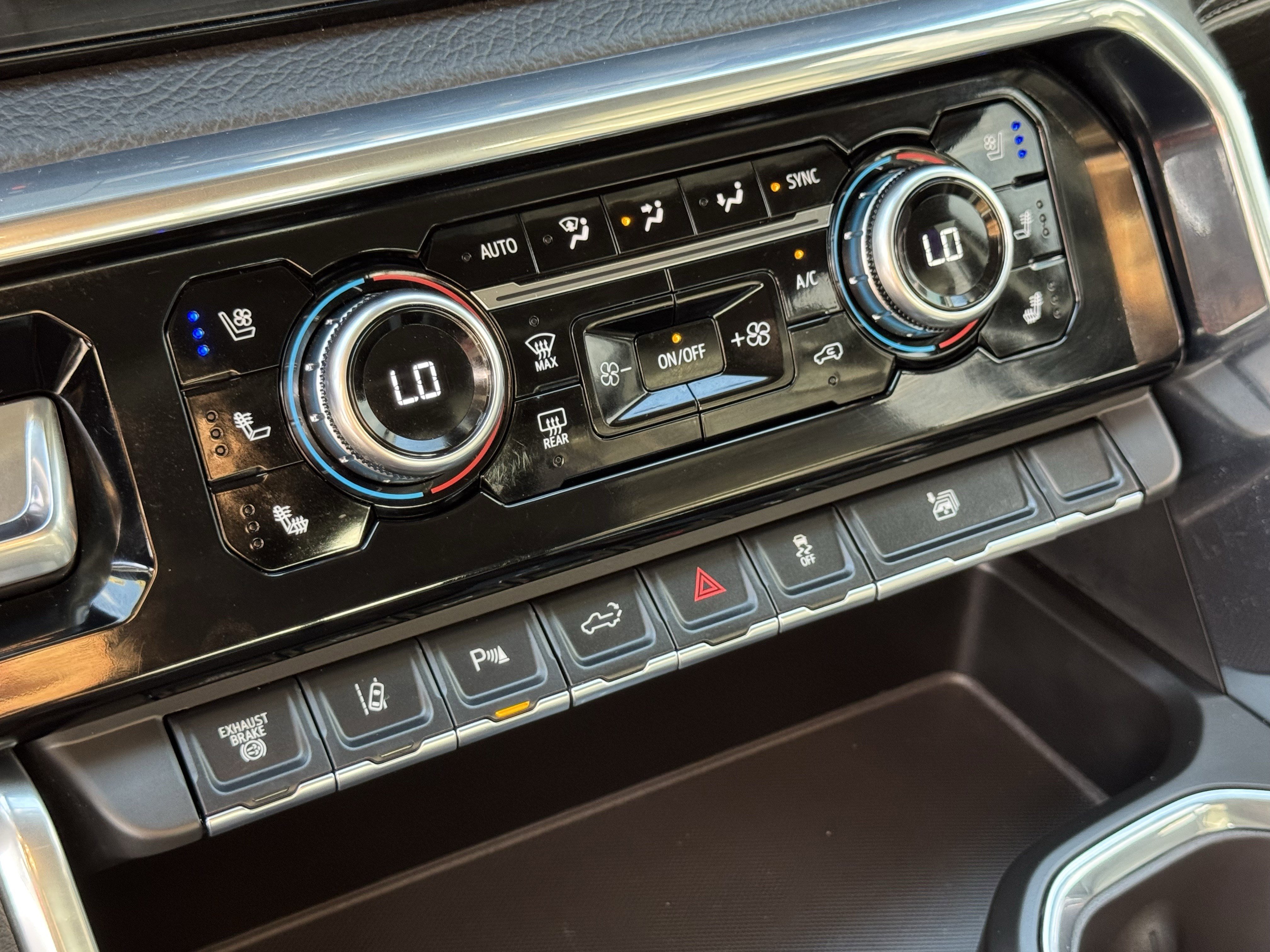 Used 2025 GMC Sierra 3500 Denali image 20