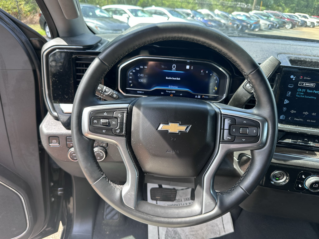 Used 2023 Chevrolet Silverado 1500 LT AWD/4WD image 19