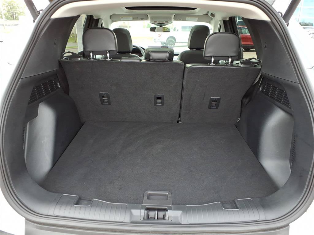 Used 2025 Ford Escape SE FWD image 4