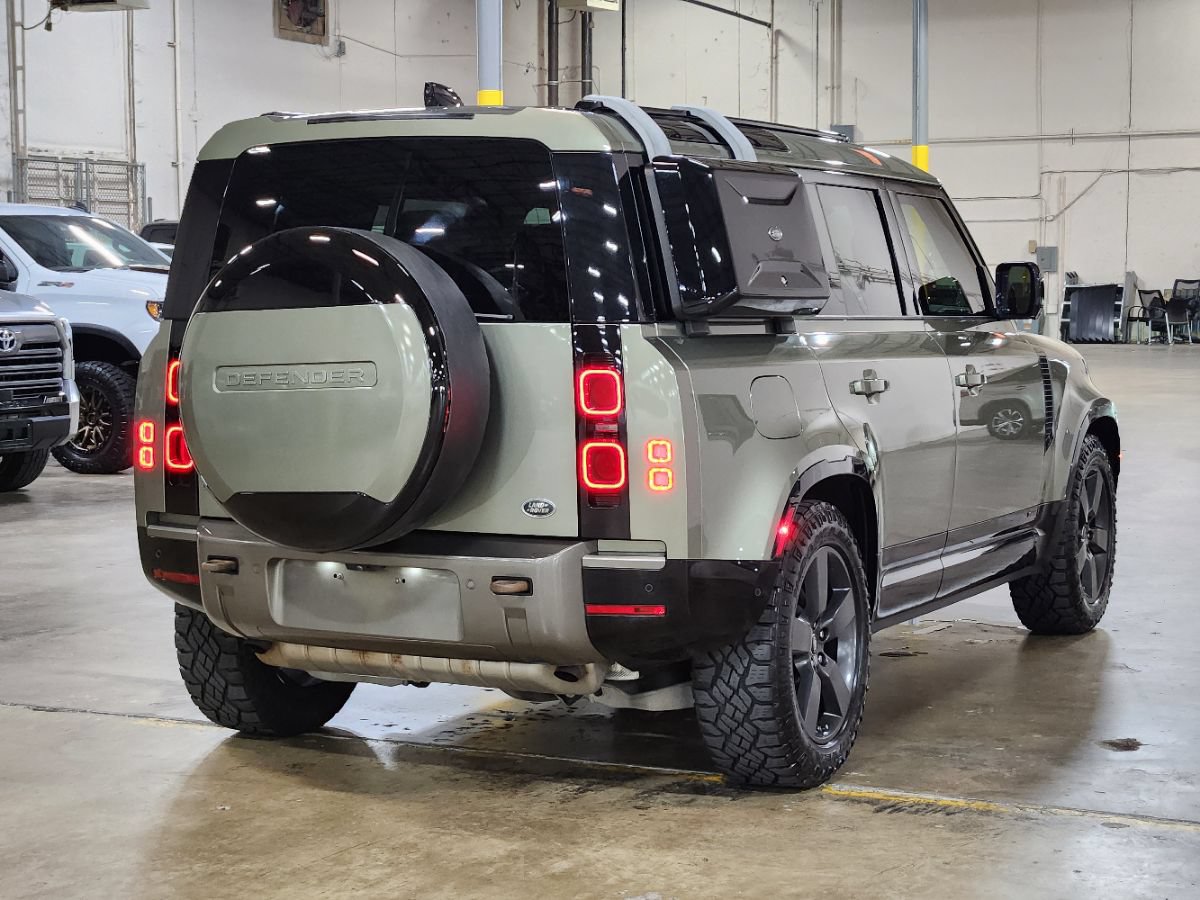Used 2021 Land Rover Defender 110 X-Dynamic SE AWD/4WD image 8