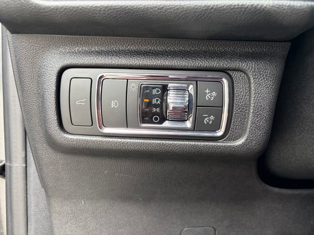 Used 2020 Lincoln Corsair Reserve w/ Equipment Group 201A FWD image 26