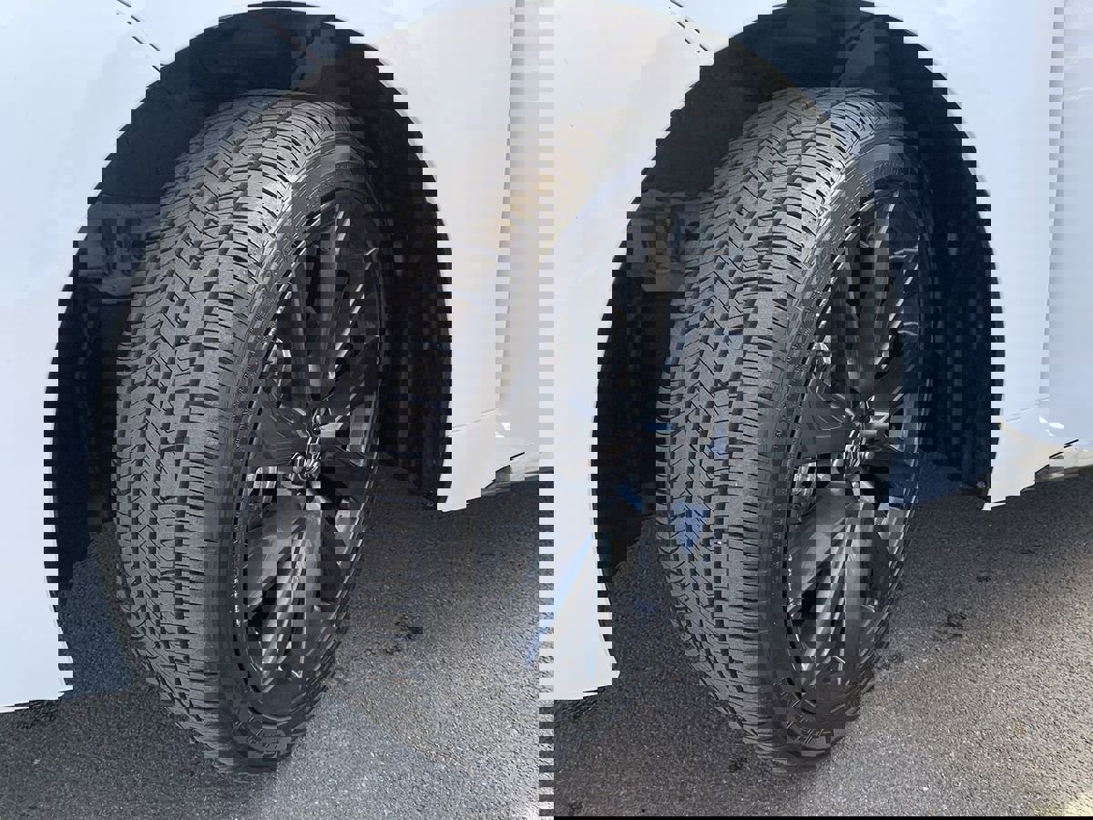 Used 2023 Toyota Corolla SE image 11