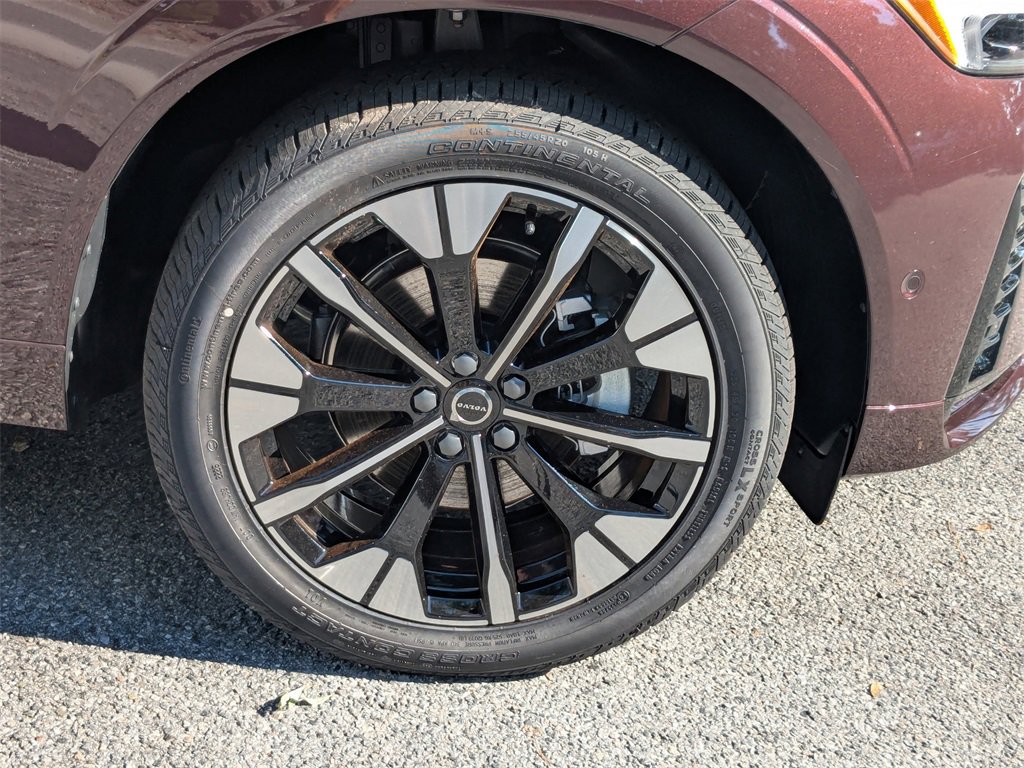 New 2026 Volvo XC60 B5 Plus w/ Protection Package Premier image 12