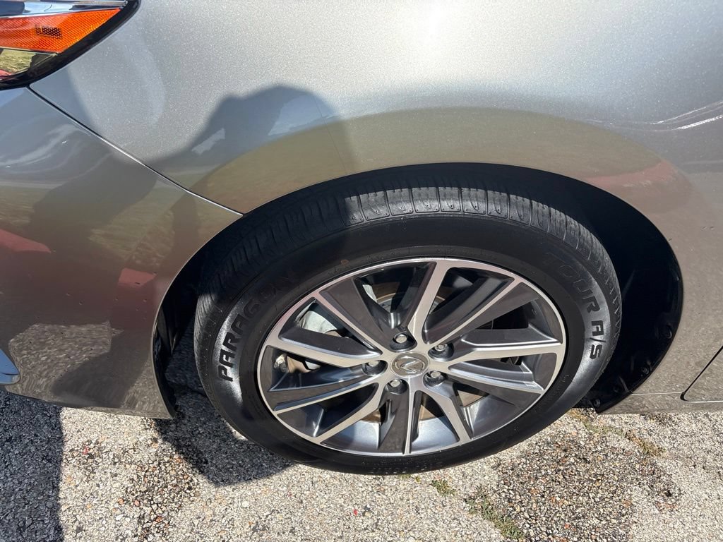 Used 2018 Lexus ES 300h w/ Luxury Package FWD image 9