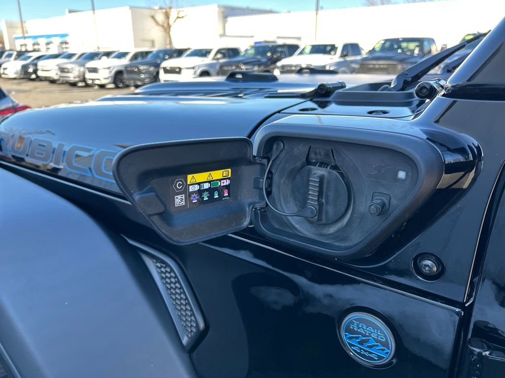 Used 2023 Jeep Wrangler Unlimited Rubicon 4xe w/ Cold Weather Group AWD/4WD image 39