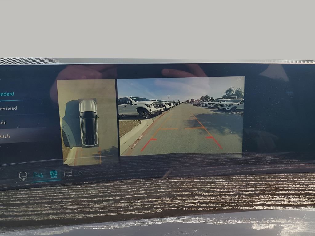 New 2026 Cadillac Escalade IQL Luxury w/ LPO, Floor Liner Package AWD/4WD image 45