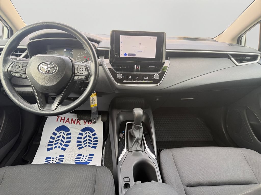 Used 2025 Toyota Corolla LE FWD image 15