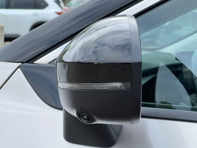 Used 2025 Nissan Rogue SL w/ Tech Package AWD/4WD image 39