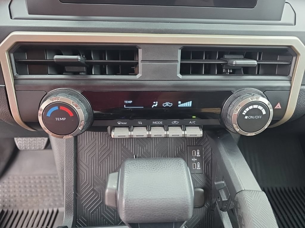 Used 2024 Toyota Tacoma SR AWD/4WD image 22