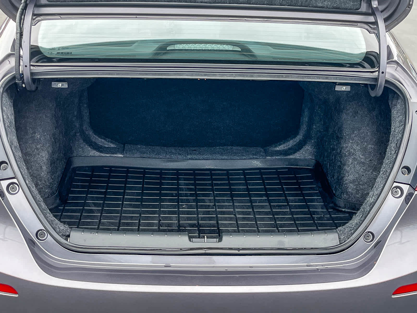 Used 2019 Honda Insight EX image 24