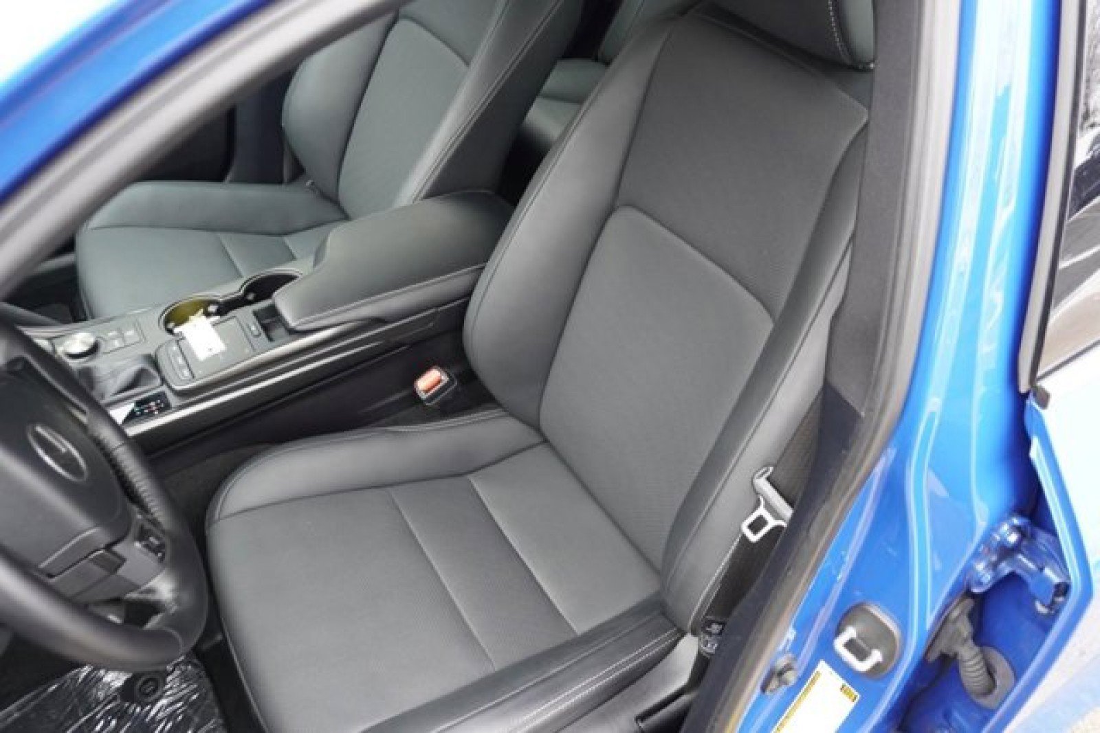 Used 2023 Lexus IS 300 w/ Comfort Package image 15