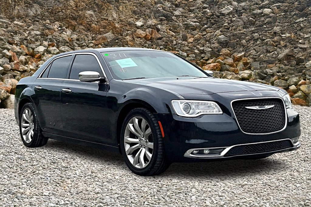 Used 2018 Chrysler 300 Limited image 10