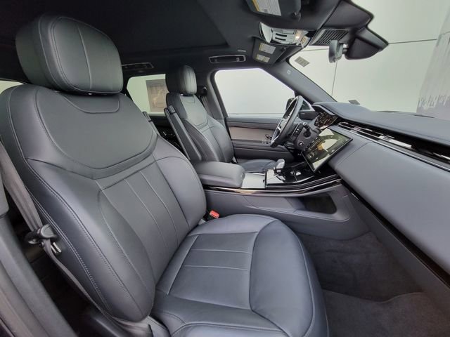 Used 2025 Land Rover Range Rover Sport SE image 23