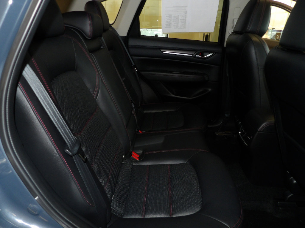 Used 2022 MAZDA CX-5 Carbon Edition AWD/4WD image 18