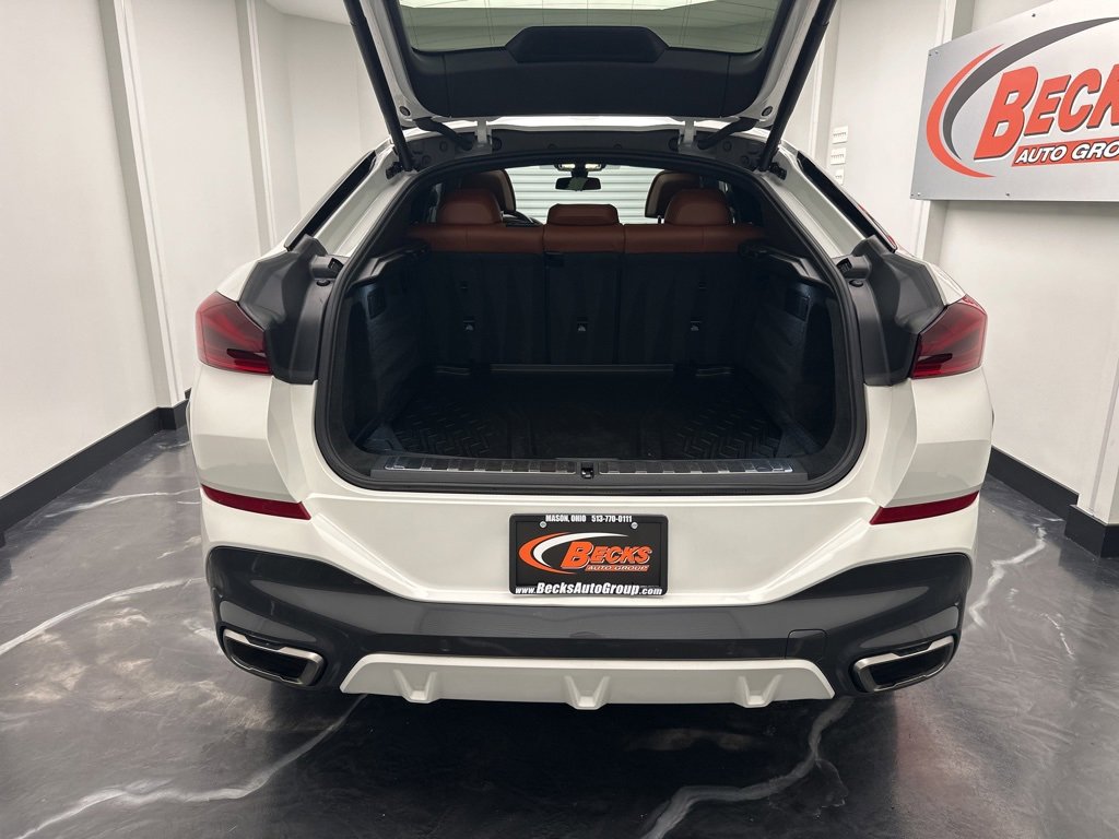 Used 2022 BMW X6 M50i w/ Executive Package image 29