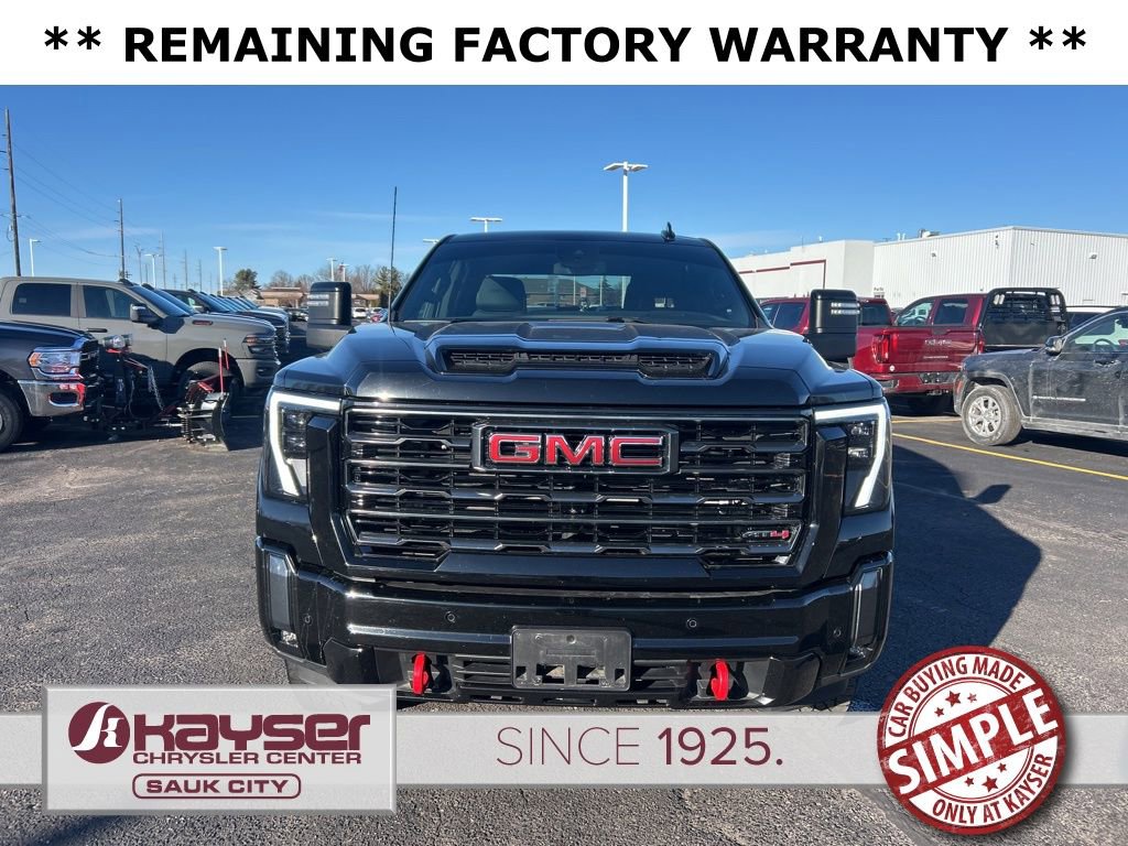 Used 2024 GMC Sierra 2500 AT4 image 3