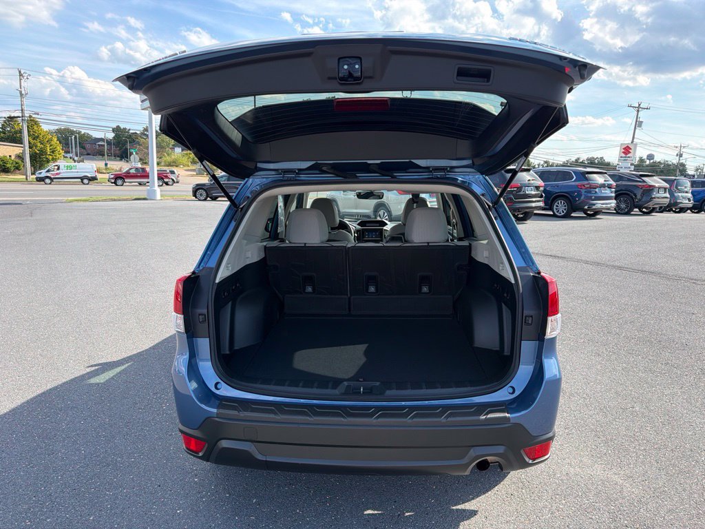 Used 2020 Subaru Forester Premium AWD/4WD image 16