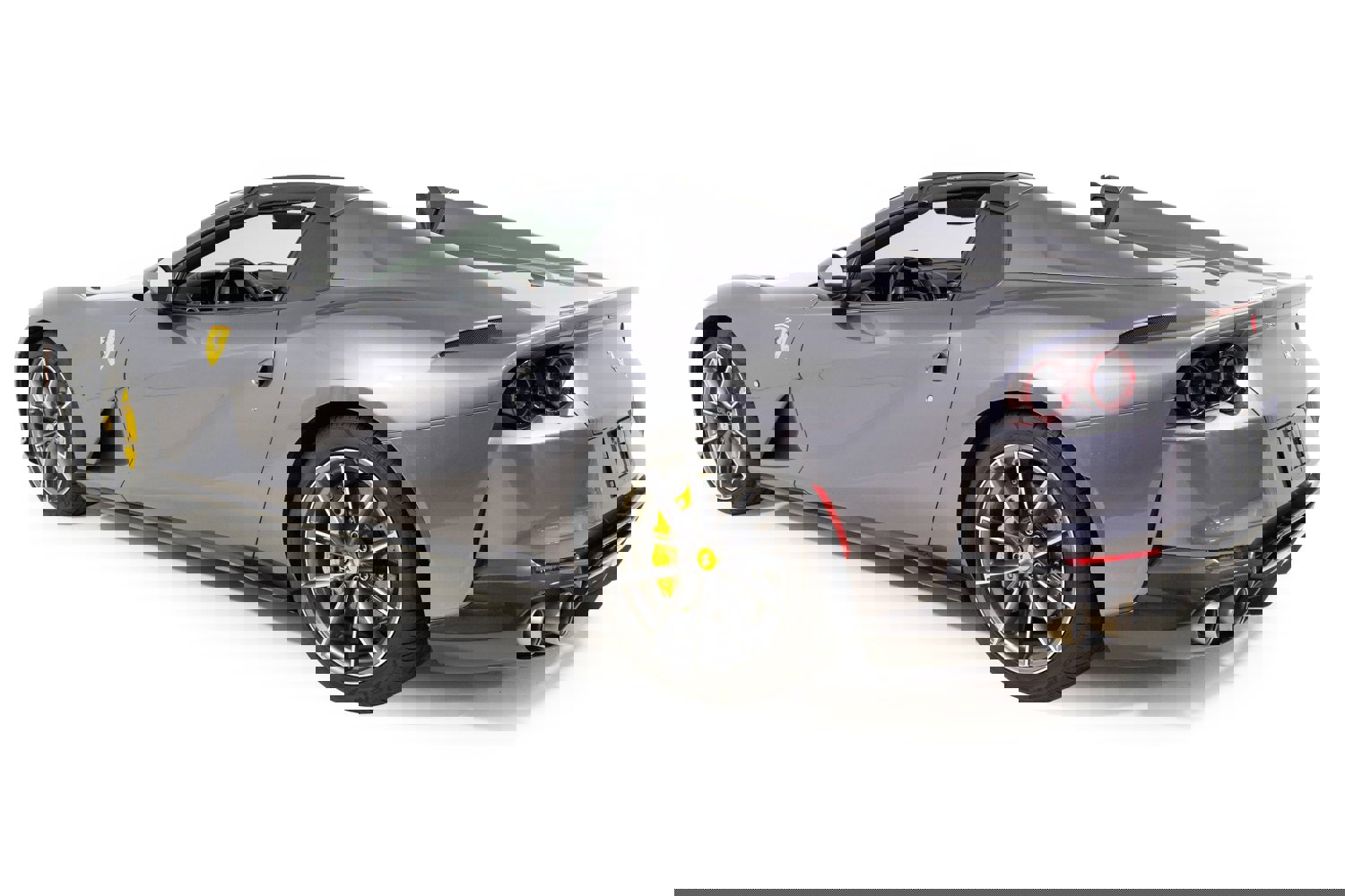 Used 2023 Ferrari 812 GTS image 26