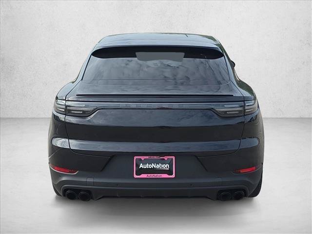 Used 2022 Porsche Cayenne Coupe AWD/4WD image 7