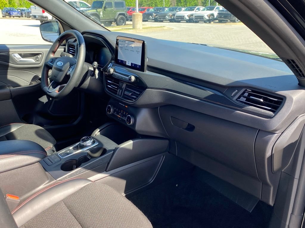 Used 2025 Ford Escape ST-Line FWD image 33