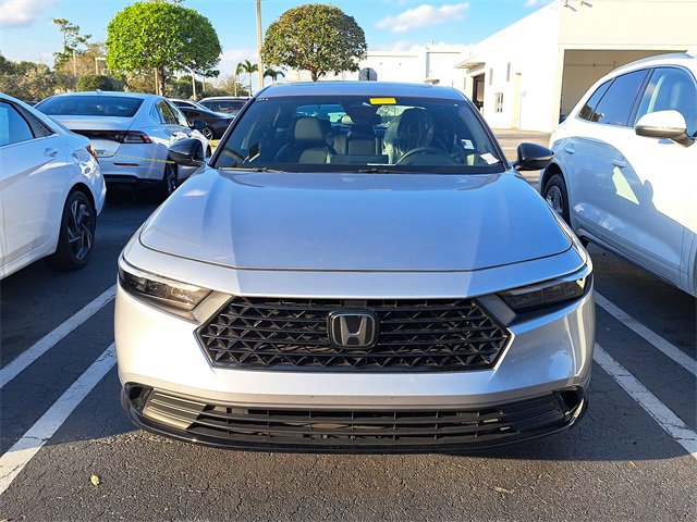 Used 2023 Honda Accord Sport image 2