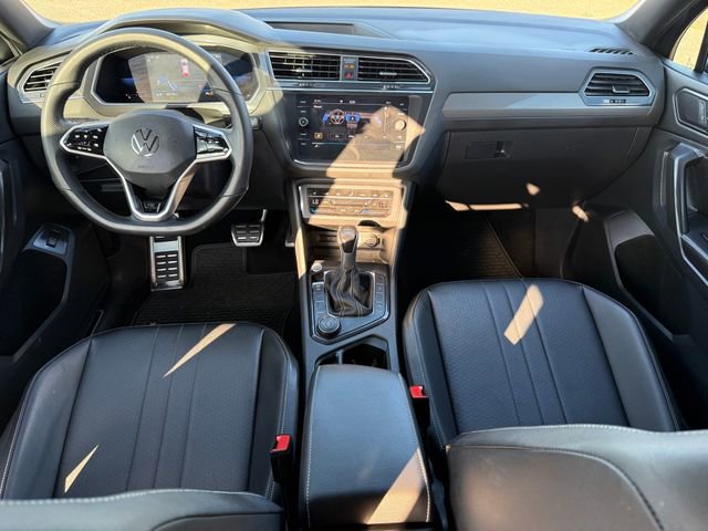 Used 2022 Volkswagen Tiguan SE R-Line AWD/4WD image 26