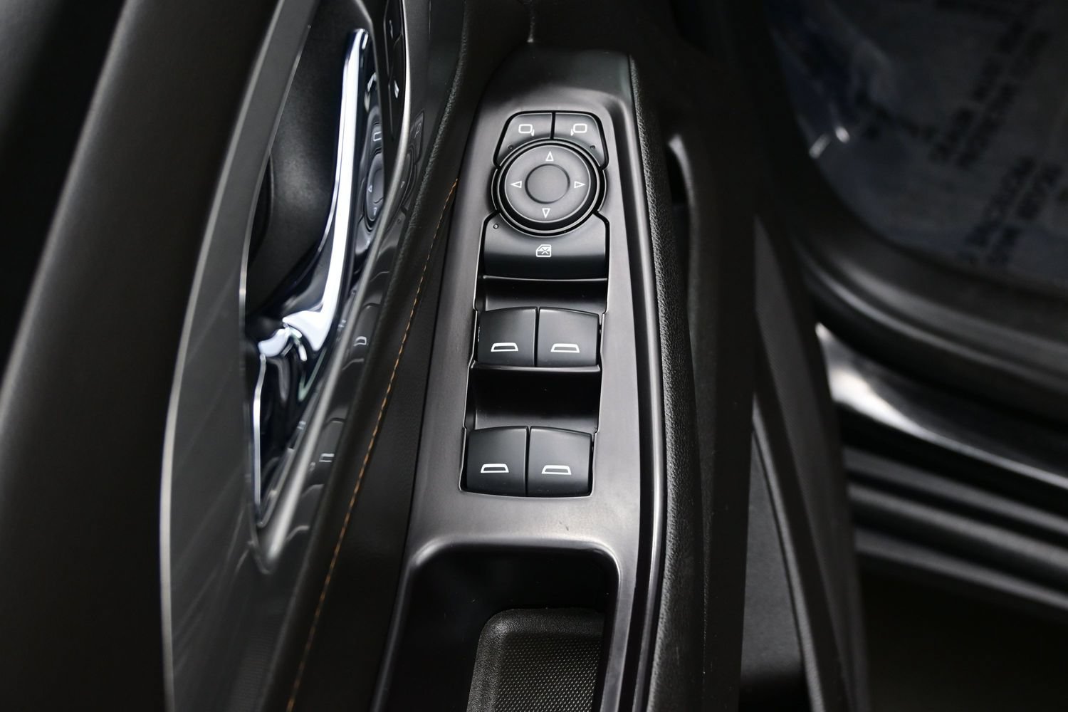Used 2018 Chevrolet Traverse LS FWD image 13