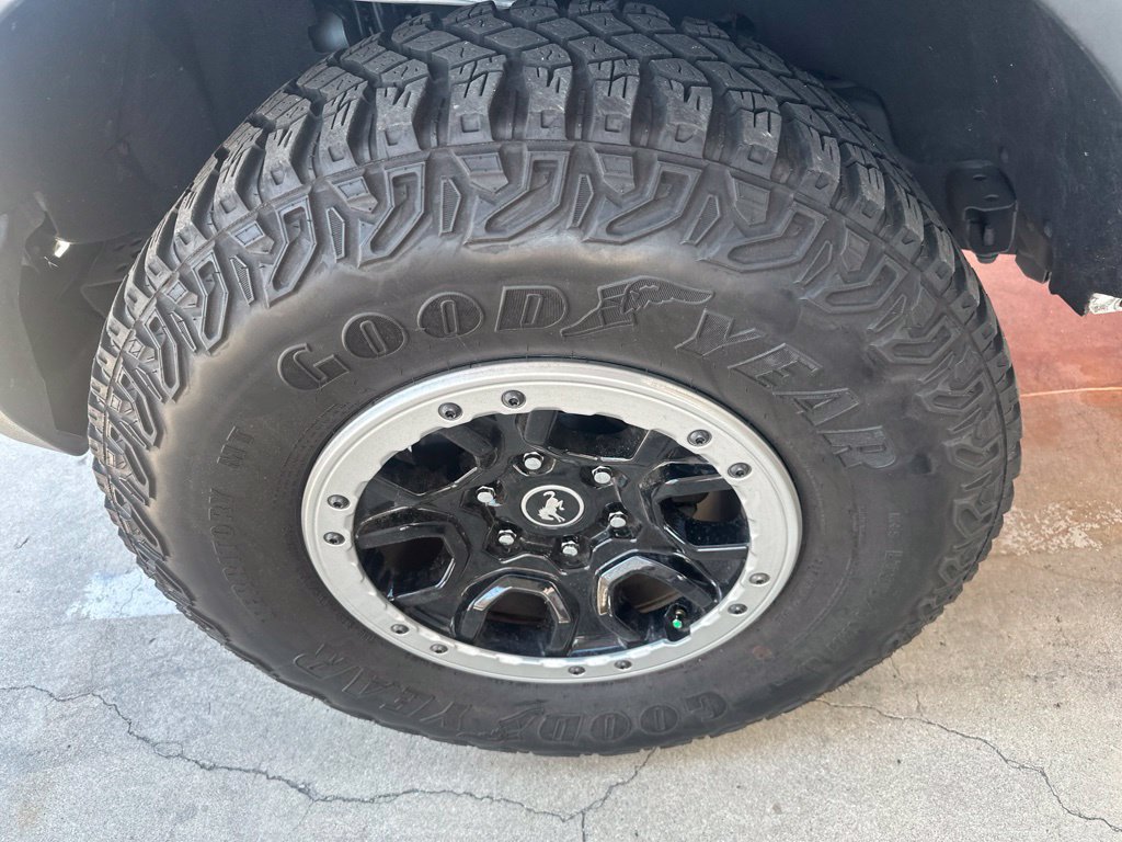 Used 2023 Ford Bronco Big Bend w/ Sasquatch Package AWD/4WD image 16