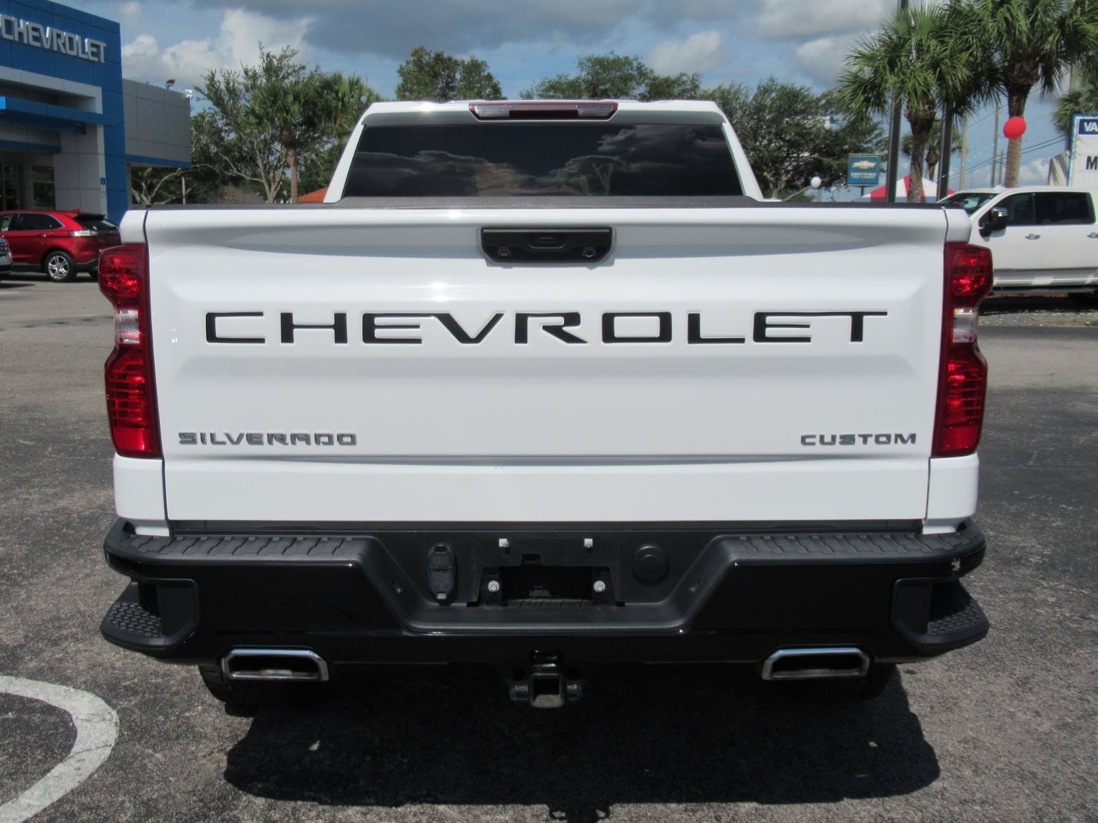 Used 2024 Chevrolet Silverado 1500 Custom Trail Boss w/ LPO, Dark Essentials Package AWD/4WD image 7