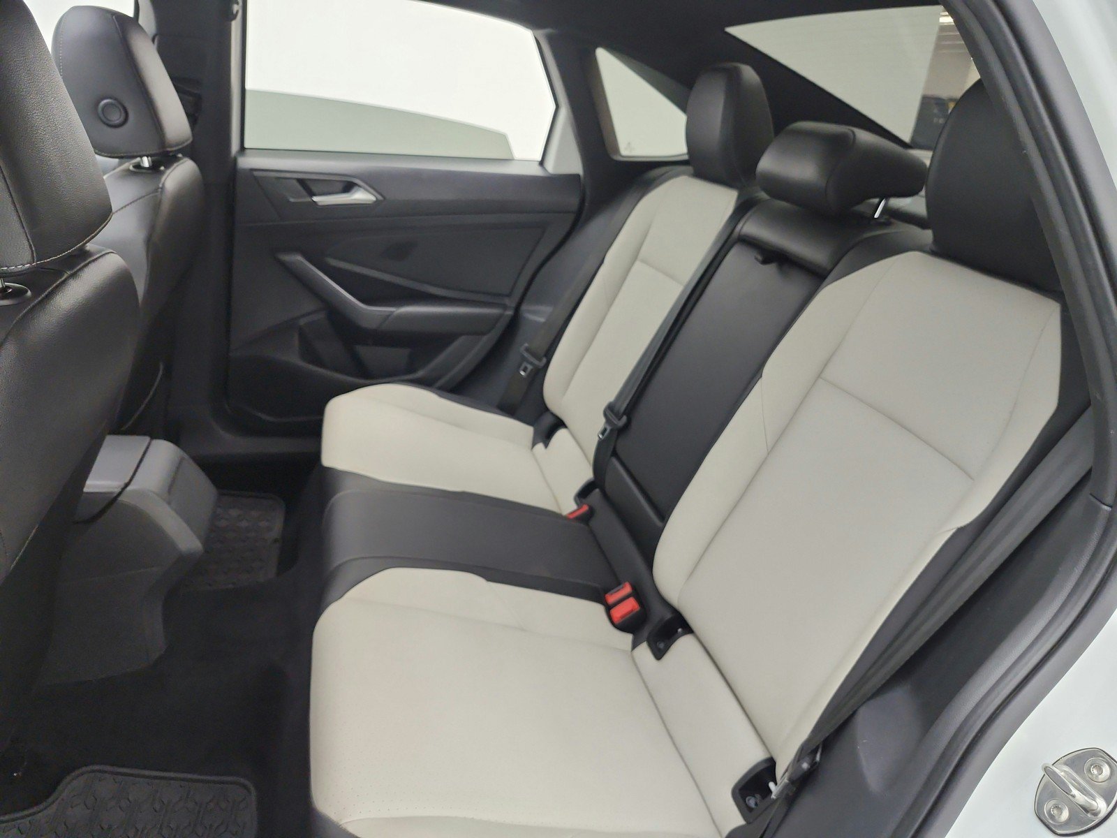 Used 2021 Volkswagen Jetta R-Line FWD image 13