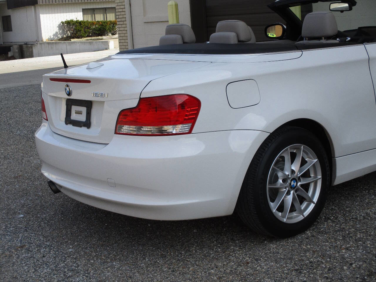Used 2011 BMW 128i 128i 2dr Convertible image 70