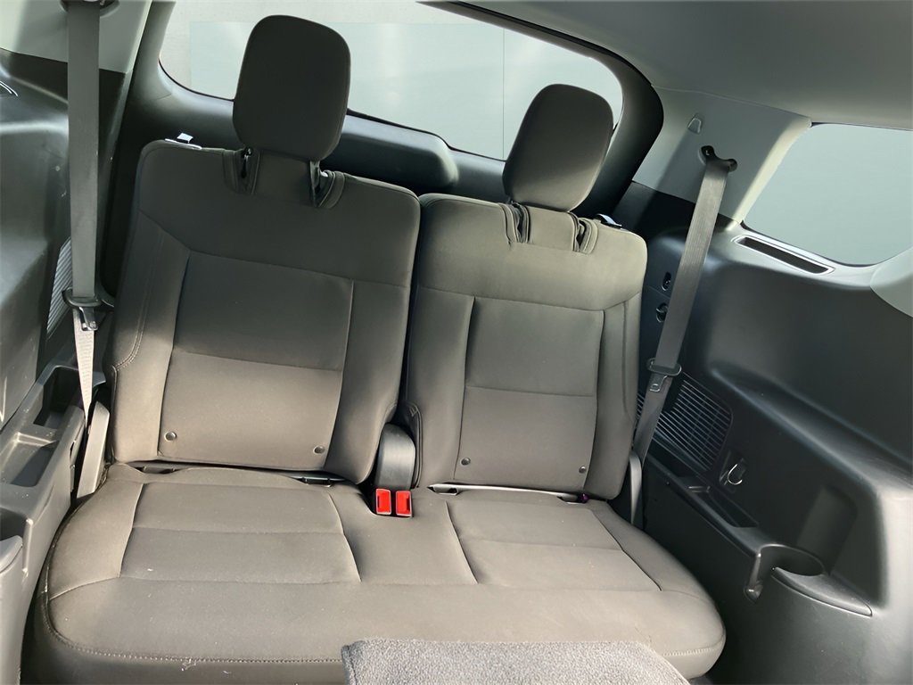 Used 2022 Ford Explorer XLT image 35