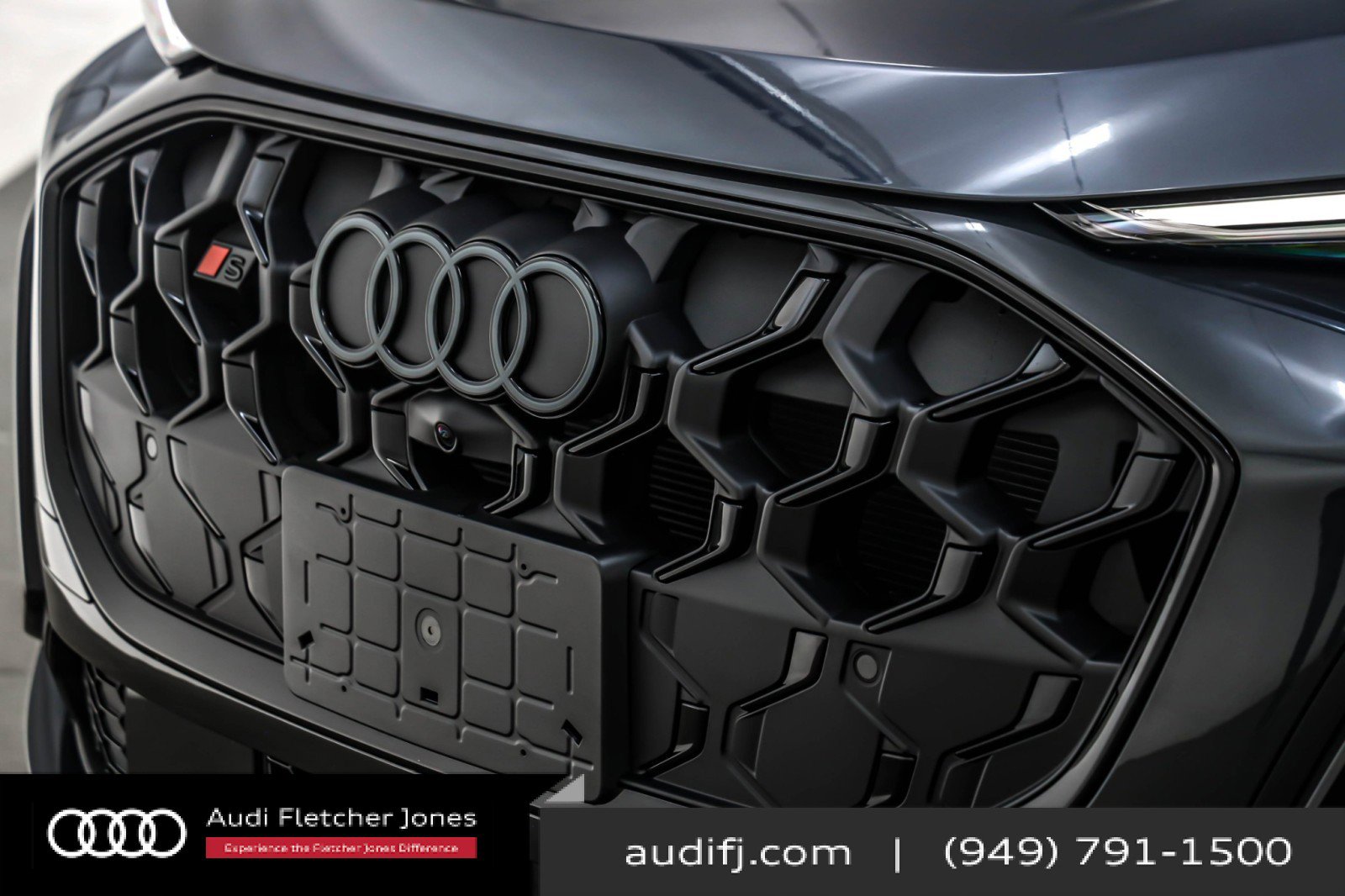 New 2025 Audi SQ5 Prestige image 13