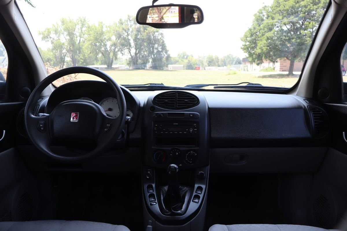 Used 2005 Saturn Vue 2WD w/ Sport Plus Pkg image 16