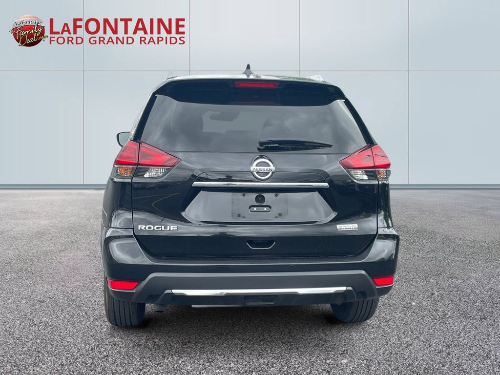 Used 2020 Nissan Rogue S w/ Special Edition Package FWD image 6