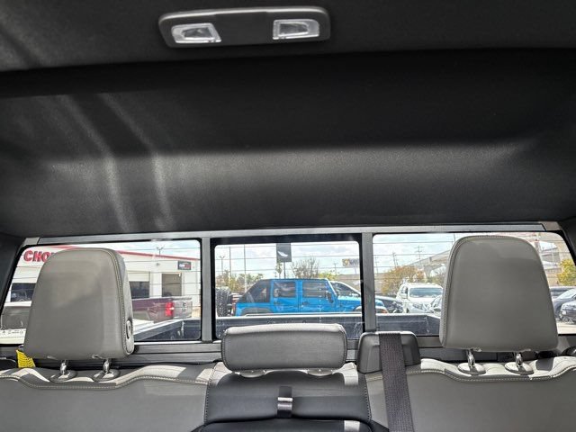 Used 2025 Chevrolet Silverado 1500 ZR2 w/ Technology Package AWD/4WD image 43