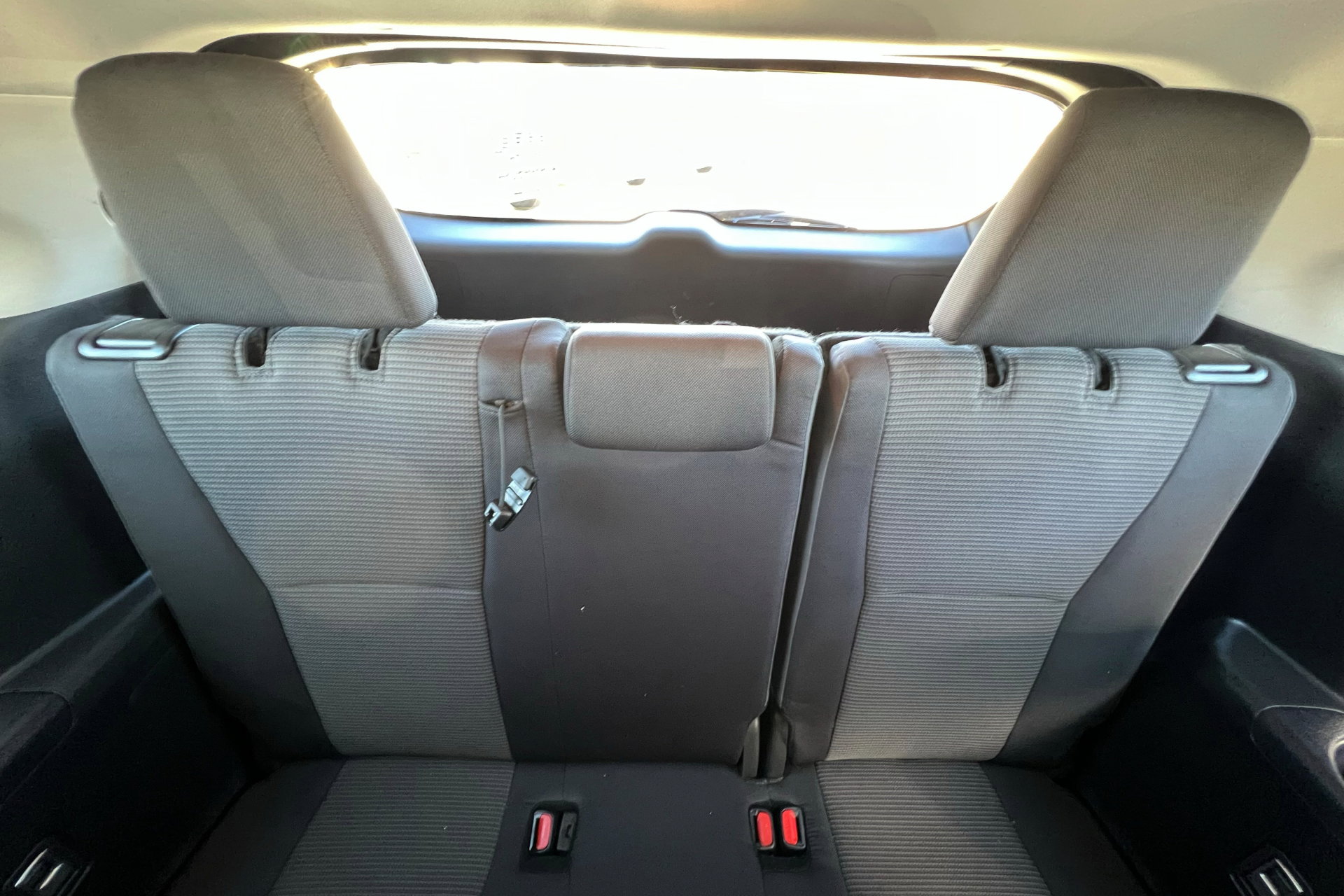 Used 2024 Toyota Highlander LE image 24