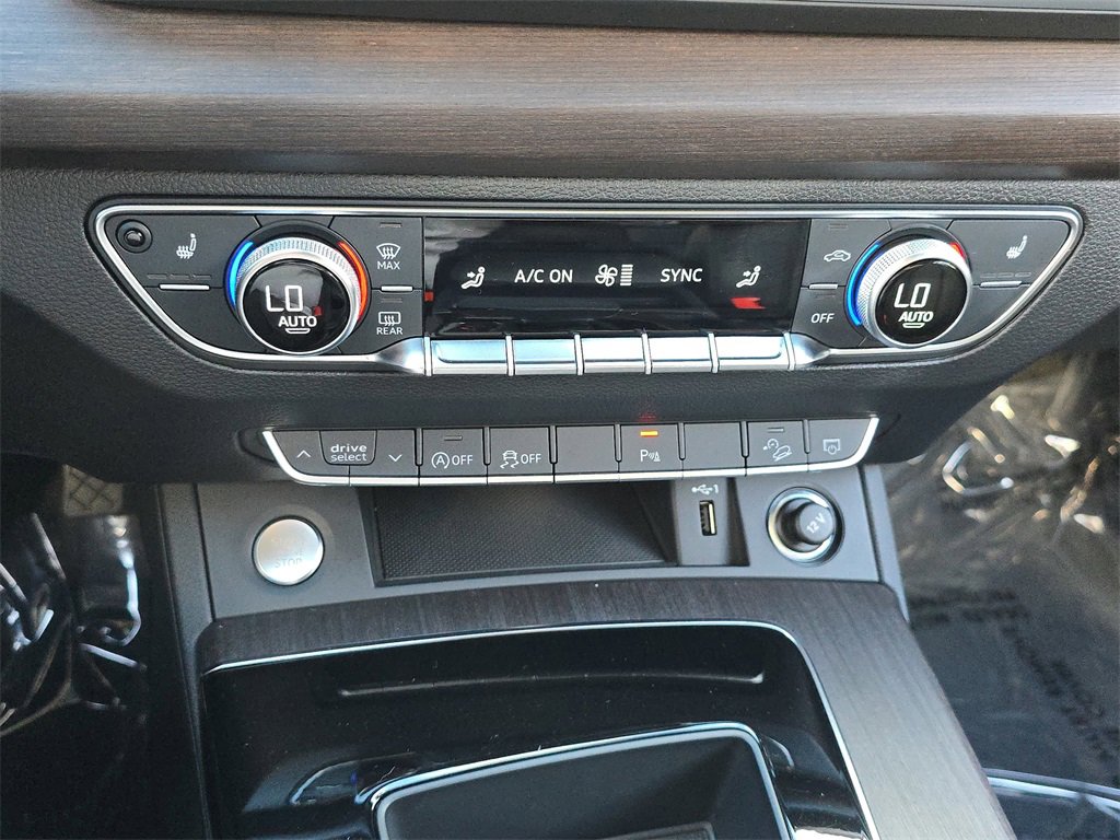 Used 2023 Audi Q5 2.0T Premium image 31