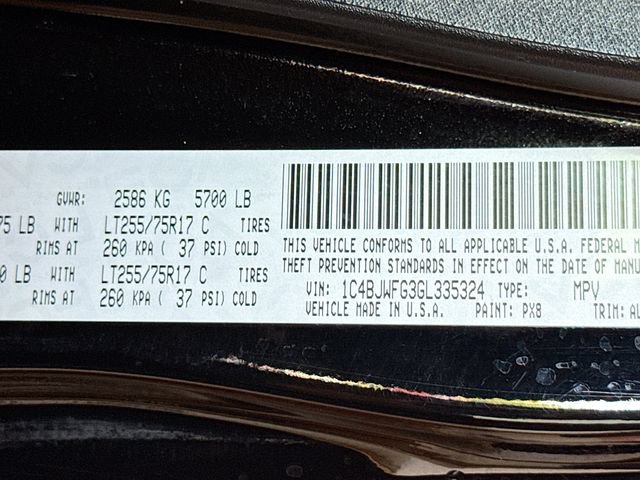 Used 2016 Jeep Wrangler Unlimited Rubicon AWD/4WD image 29