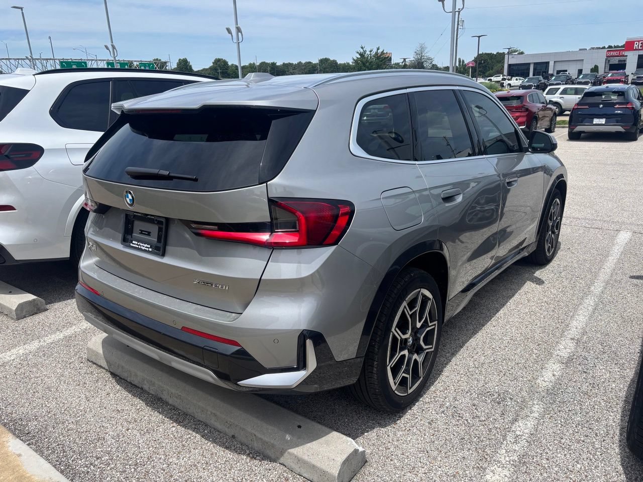 Certified 2025 BMW X1 xDrive28i w/ Convenience Package AWD/4WD image 4