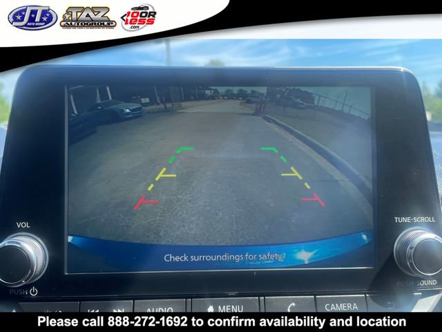 Used 2023 Nissan Sentra SR w/ Electronics Package FWD image 16