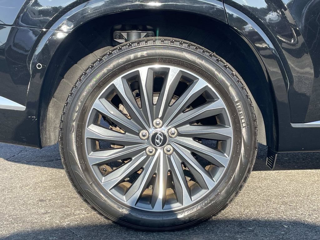 Used 2023 Hyundai Palisade Calligraphy w/ Cargo Package FWD image 8